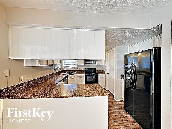 5th image of 6803 Stiller Dr