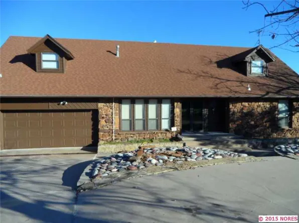 509 N Oak Ridge Dr E, Sand Springs, OK 74063