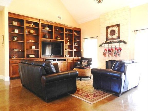 2nd image of 212 Western Oaks
