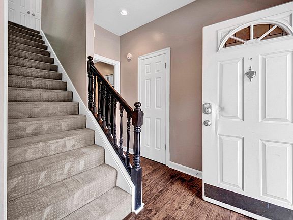 4th image of 1997 Eastend Dr #31