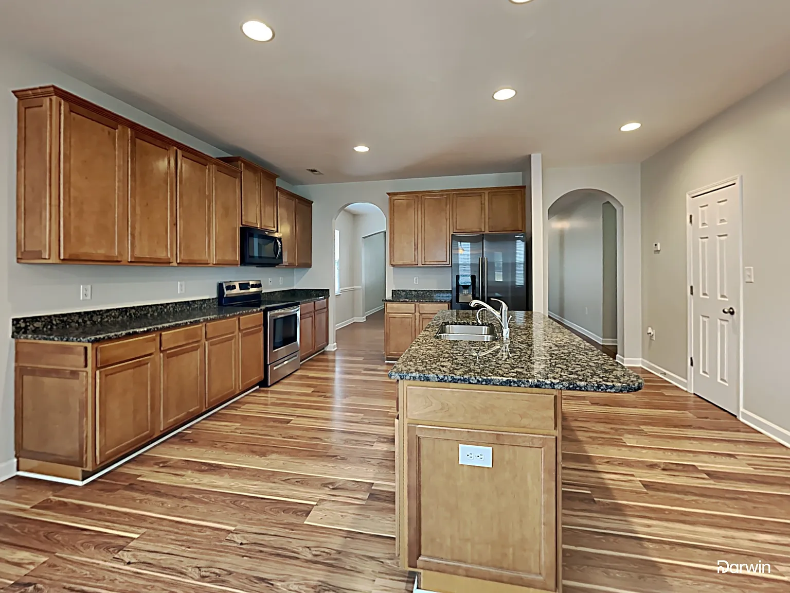4 bed, 2.5 bath, 3068 sqft, $2,230 — Photo 3