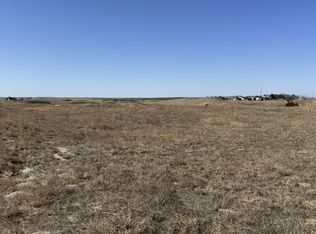 22 Wildhorse Rd, Gothenburg, NE 69138
