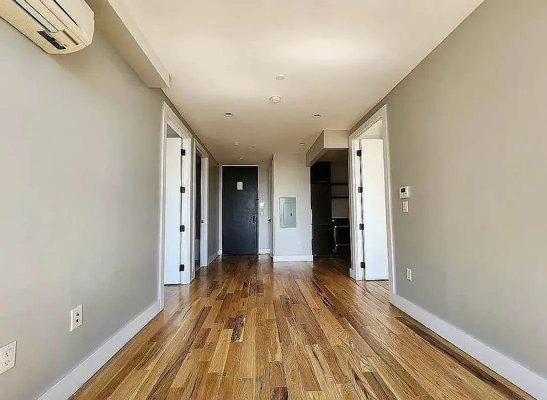 333 Cypress Avenue — Photo 2