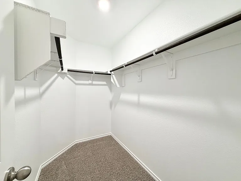 1116 Riverbrook Ln — Photo 32
