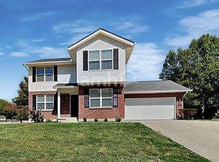 3270 Village Dr, Fairfield, OH 45014