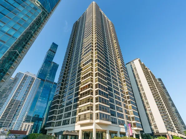 360 E Randolph St APT 1208, Chicago, IL 60601