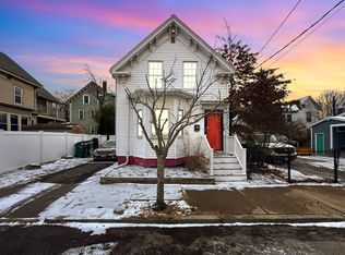 6 Nichols St, Lynn, MA 01902