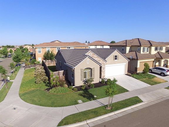 5th image of 16841 Pecan Hollow Way