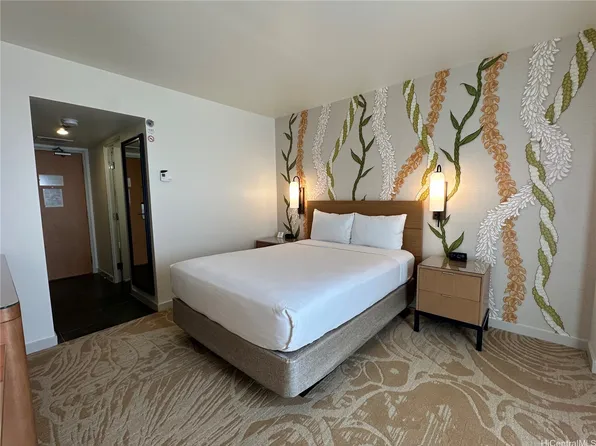 410 Atkinson Dr #962, Honolulu, HI 96814
