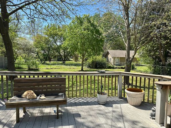 1317 John St, Winfield, KS 67156
