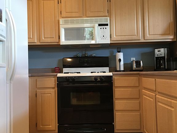 4th image of 567 Mountain Vista Cir