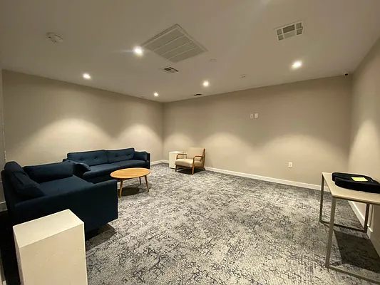 Rented by Lodger Corp | media 19