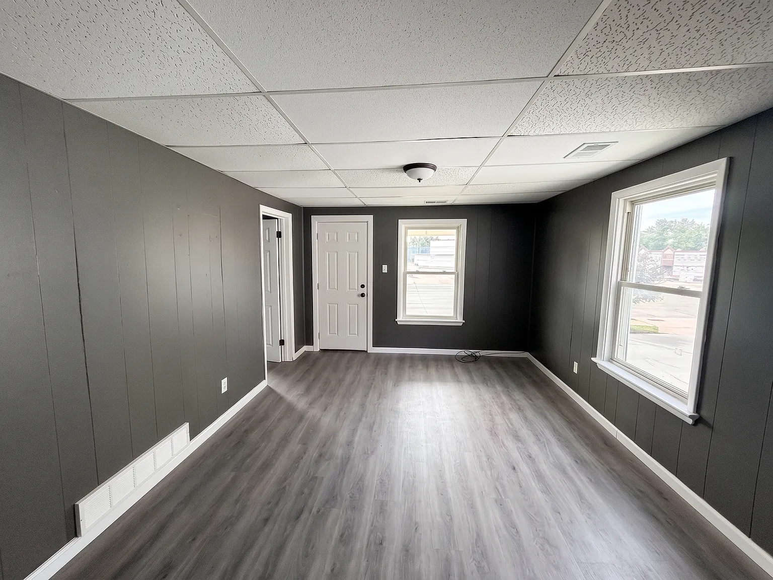 3 bed, 825 sqft, $950 — Photo 3