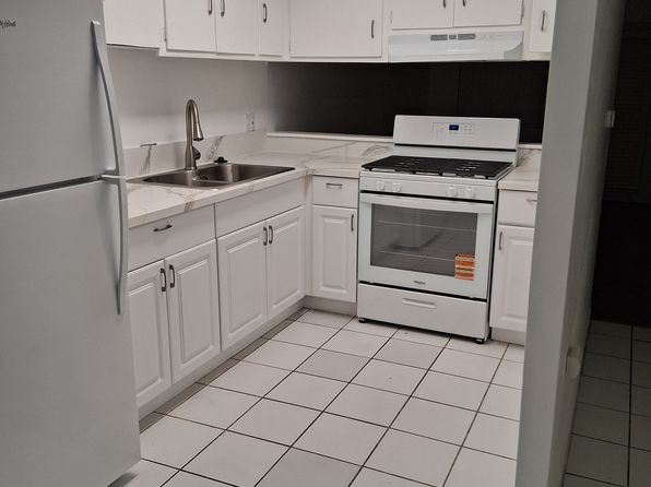4601 63rd St APT 10