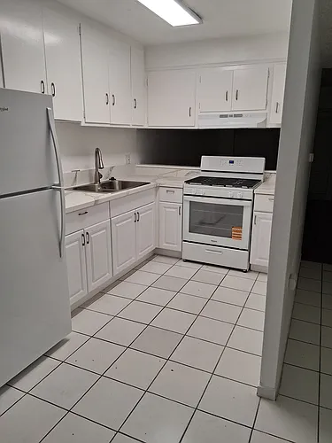 Windsong Apartments Photo 1
