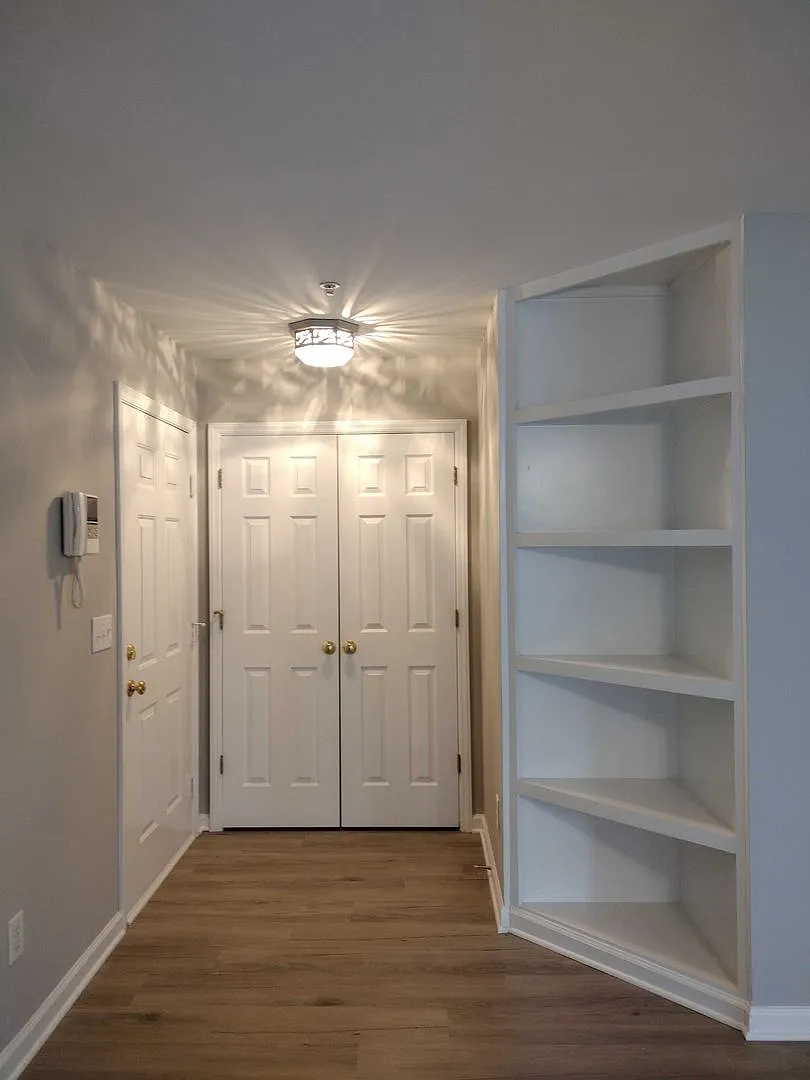 Beautiful, Maintenance Free Main Level Condominium in Ivy Glen! — Photo 1