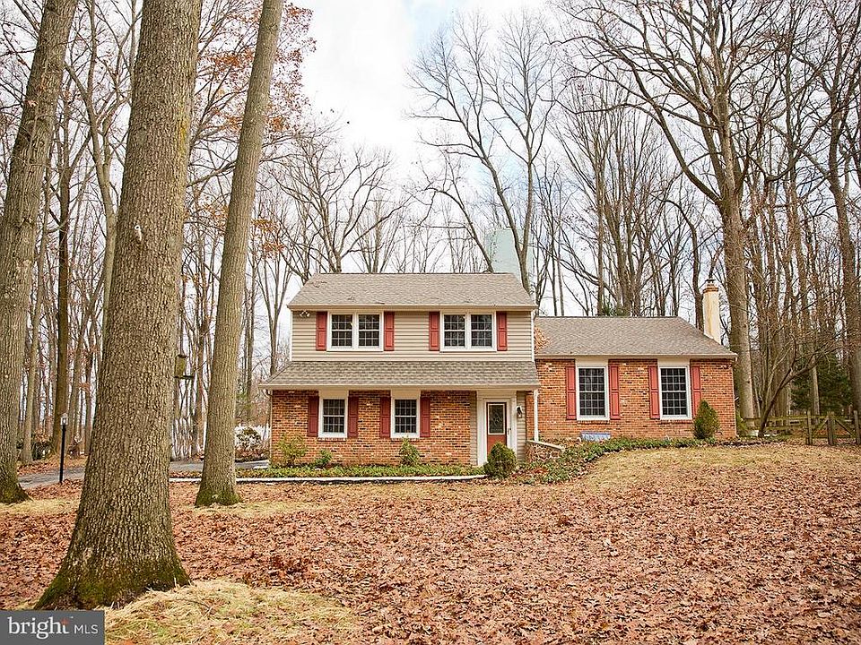 1st image of 569 Westwood Dr
