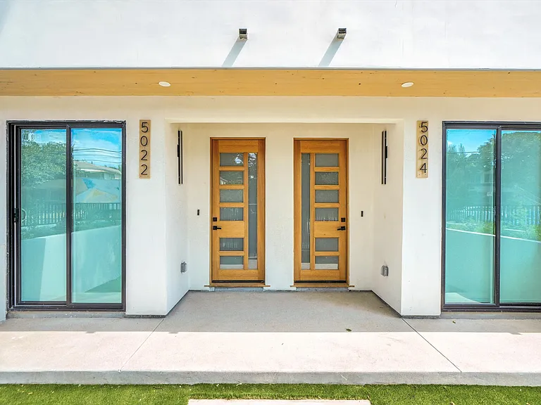 5022 Cahuenga Blvd — Photo 7