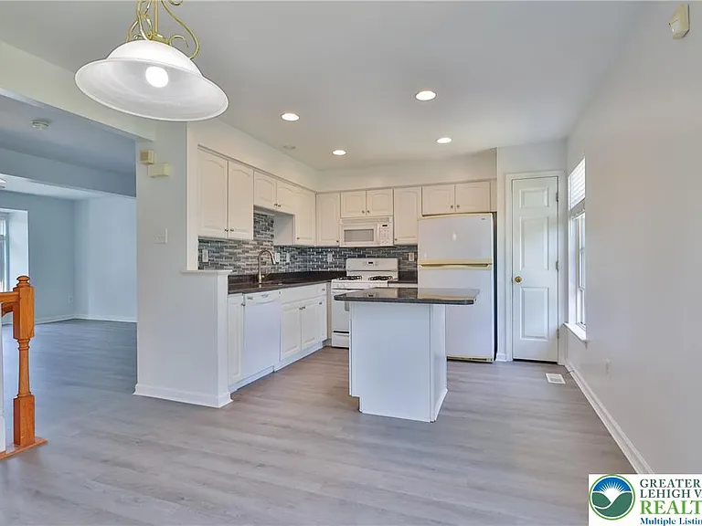 7832 Red Hawk Ct — Photo 10