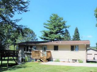 14979 Schipper Ln, Morrison, IL 61270