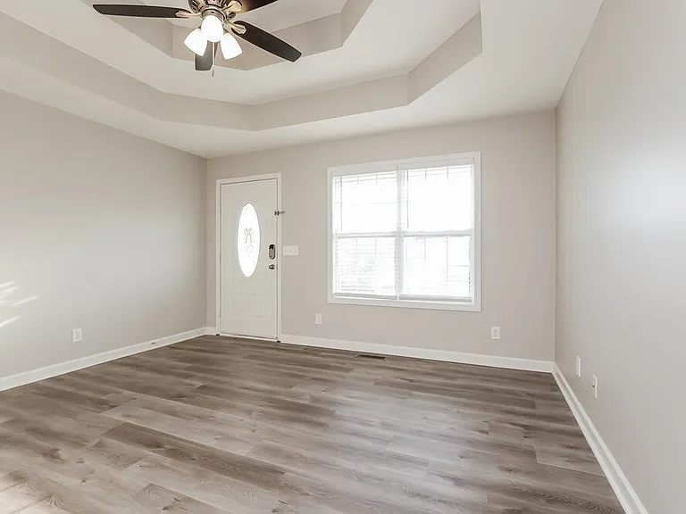 318 Gallop Ln — Photo 3