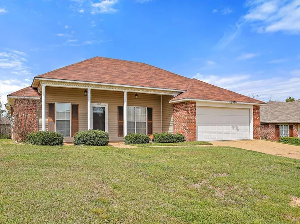 212 Earnestine Rd, Byram, MS 39272