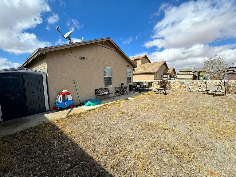 12160 Cherry Wood Ln — Photo 23