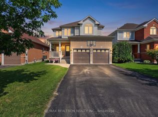 11 Tudor Cres, Barrie, ON L4M0A8