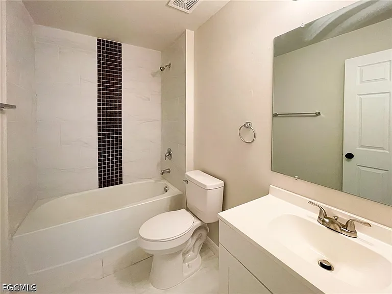 507 NE 7th Ave — Photo 9