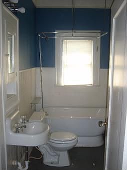 3rd image of 1401 Avenue F NW