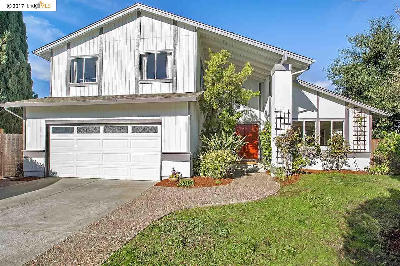160 Columbine Dr photo 1