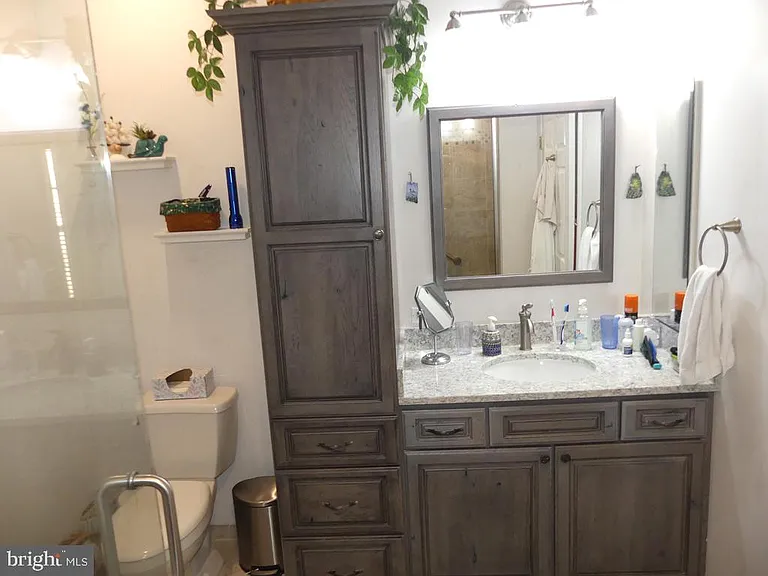 207 Kings Crossing Cir #3A — Photo 15