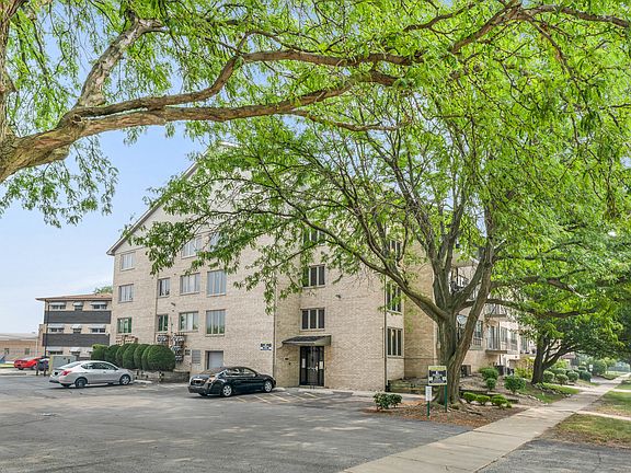 2nd image of 4530 W 93rd St APT 2D