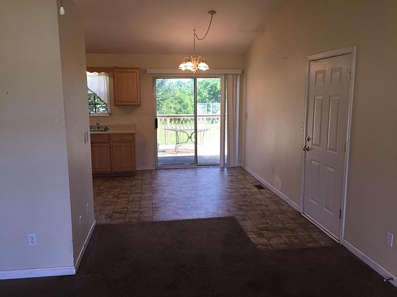 5th image of 504 Delores Dr