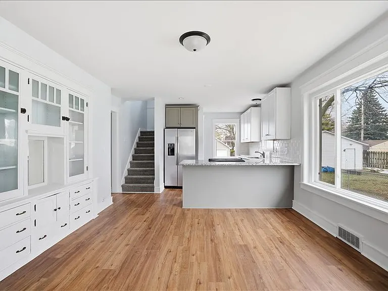 316 Harrison Ave — Photo 11