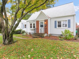 27 Maitland Rd, Stamford, CT 06906