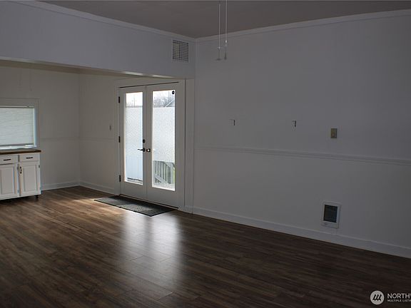 4th image of 1224 4th St