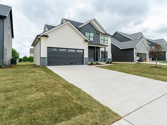 2nd image of 1304 Woodbine Rd