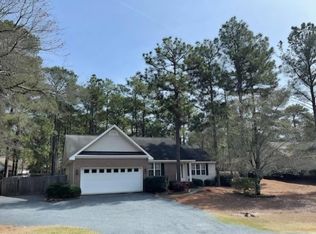 1675 Longleaf Dr E, Pinehurst, NC 28374
