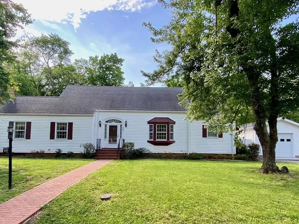 605 Rose Hill Ave, Clarksville, VA 23927