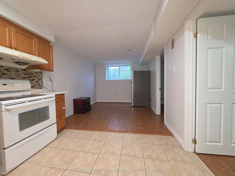 59 Rollingwood Dr #BASEMENT — Photo 13