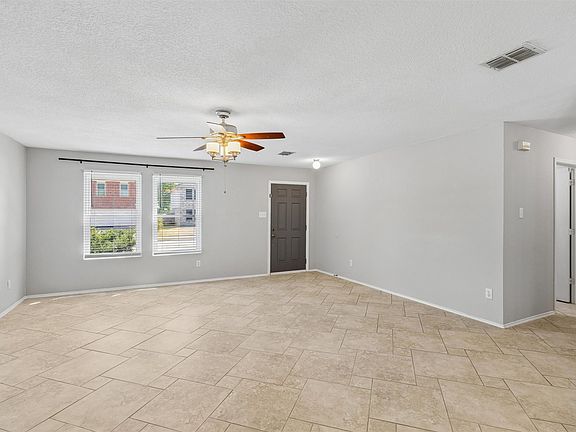 3rd image of 2333 Bradford Pear Dr