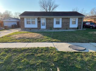 11214 Torrington Rd, Louisville, KY 40272