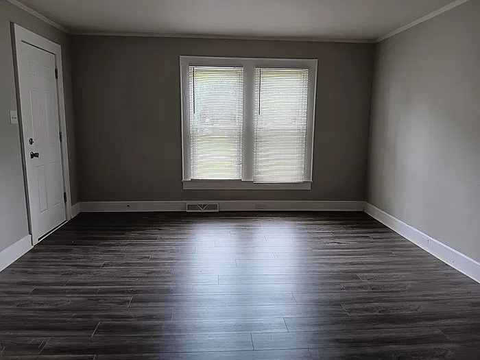 1 bed, 1.0 bath, $900 — Photo 2