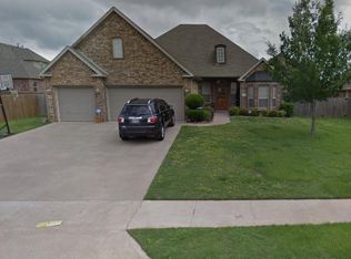 3402 SW Town Vu Rd, Bentonville, AR 72712