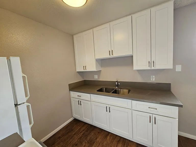 Del Mar Apartment Homes — Photo 49