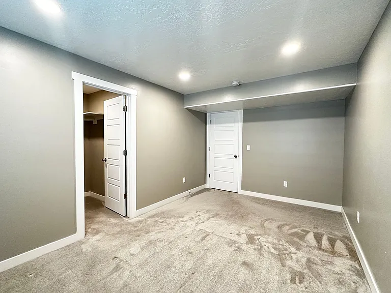 5042 W Willow Way — Photo 26
