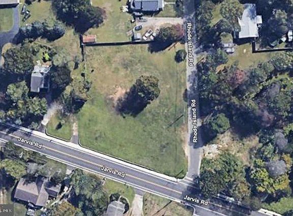 5th image of 1214 Jarvis Rd