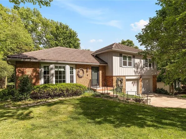 3635 N Main St, Kansas City, MO 64116