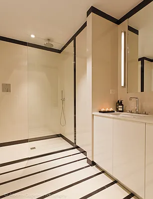 Rented by Stellar Management | media 32